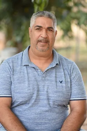 גבר מעוניין