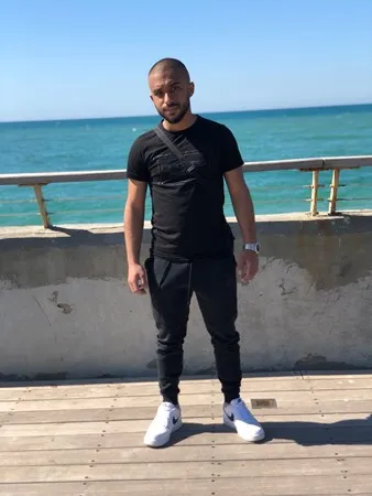 Avi112