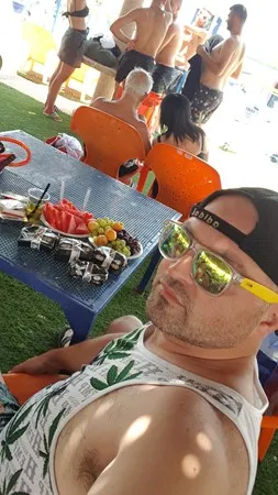 Roni_kol