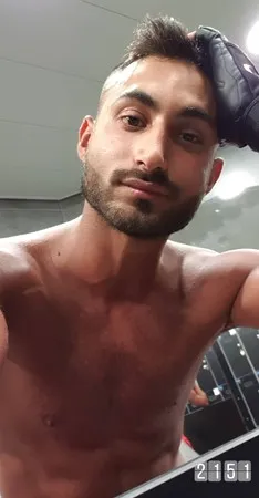 nik7