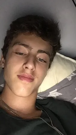 Leo 4442276