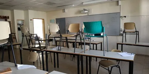 אלאור