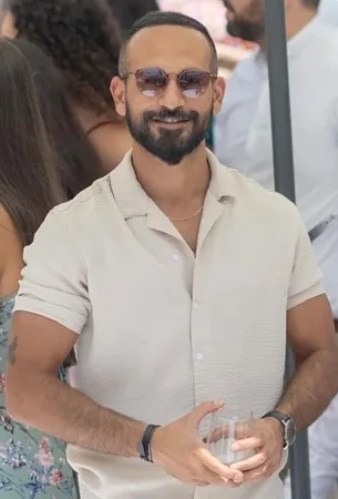אדיר947