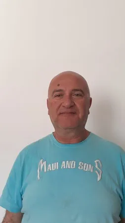 Izhak7