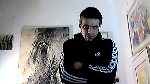 -LioR77-