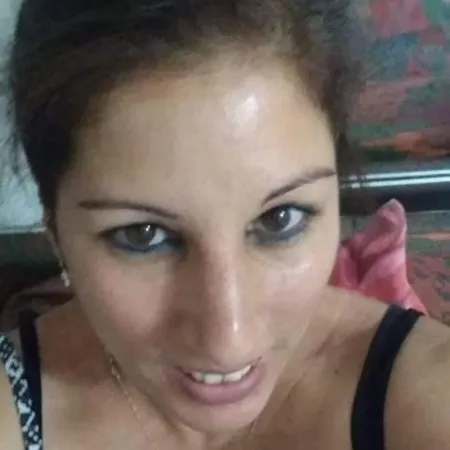 יפה וחיננית