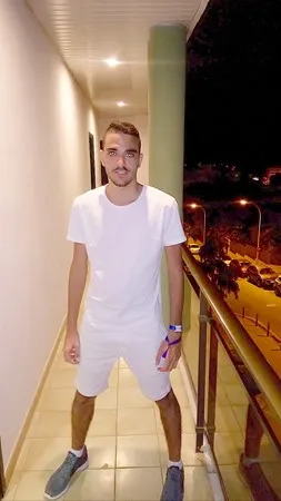 נדביקו
