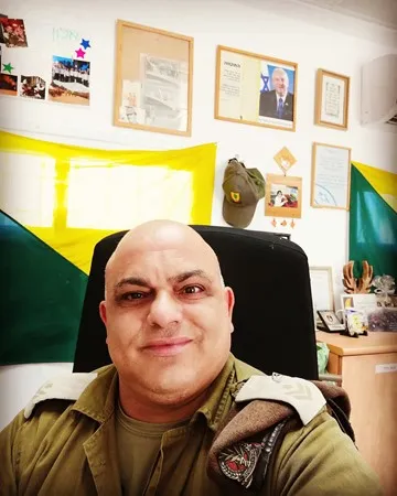  אלוני