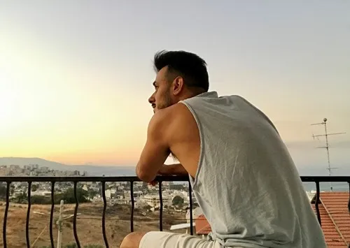 אמירוססס