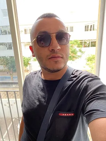 Ozi77