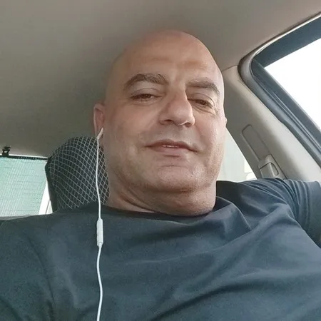   הסנדק
