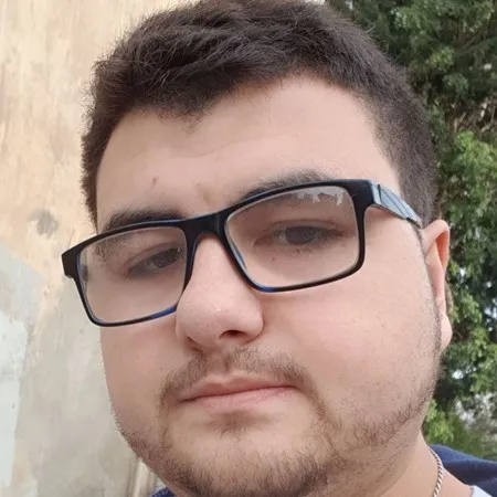 מושיקו  המאהב 