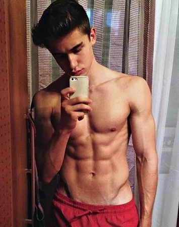 Danialle 