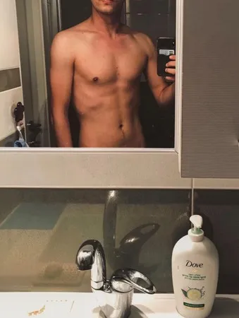 David745