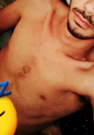 צעיר מחפשריגוש.