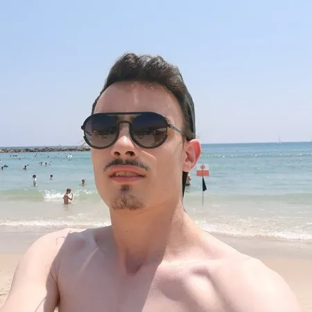 מושיקן