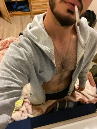 חתיך מהמרכז;)