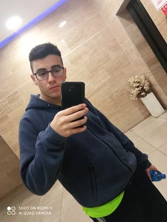 האחרי