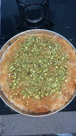 חזק כ