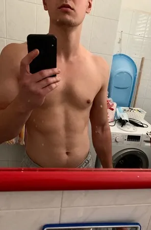 Tom28