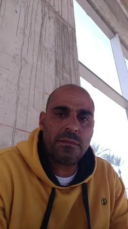 חתיך זורם ראש ט