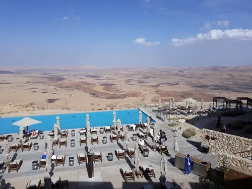 מוטי מוצק