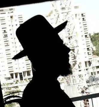 שרוליק י