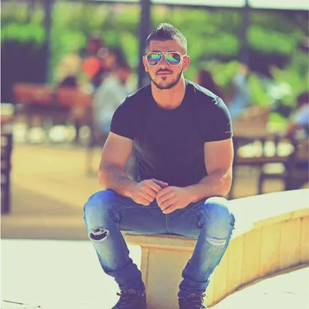 דיסקריטי במרכז
