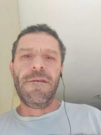 אבי 20