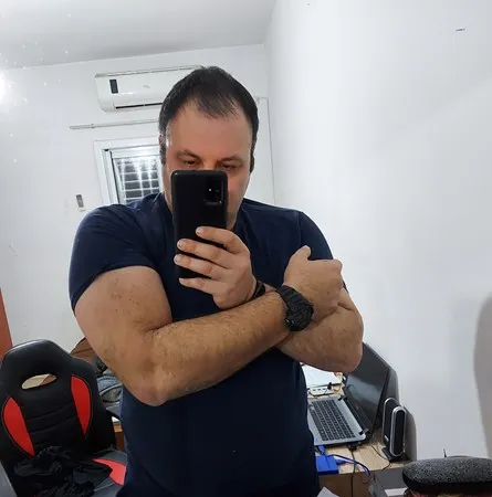 Adam_1313
