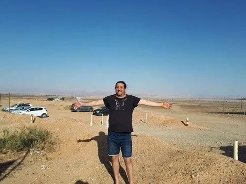 גרוש גבוה ושובב