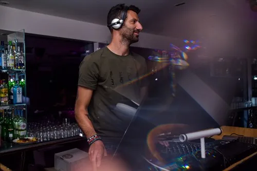 Dj06