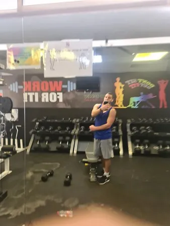 מחפש לשכב ולהנו
