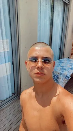 מיכל הגדולנ