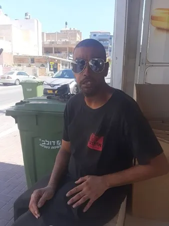 יעלון