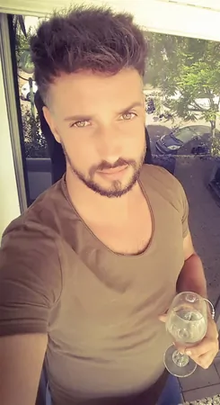 Alex0208