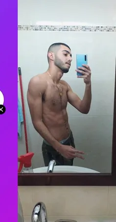 צעיר 21