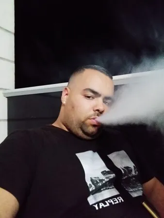 Hen Revivo