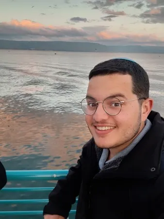  חוויה אחרת