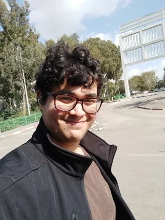 מחפש שולטת 1