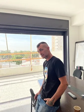 אנטון טון