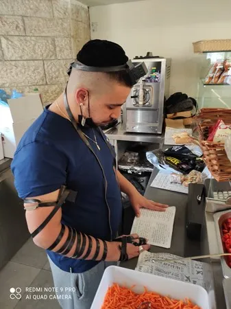 בר עם ענק