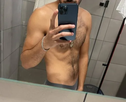  Adam Ahmad