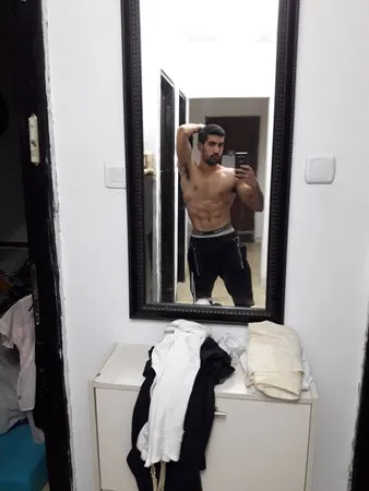 חטוב מאוד וחתיך