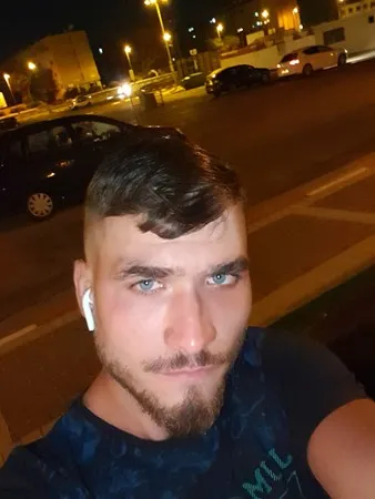viktor pinzaru