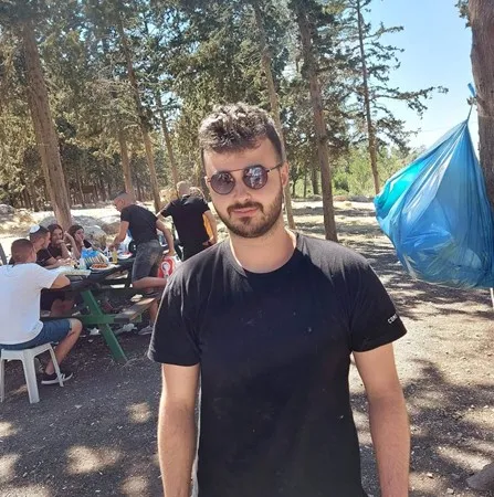 גבר מוסך נשים 