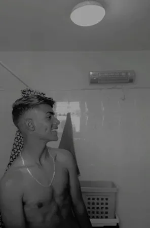 sksjshshsh