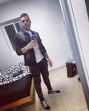 Hay10