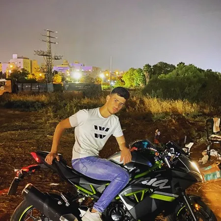 Guy_L.