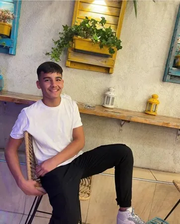 חתיך הומו